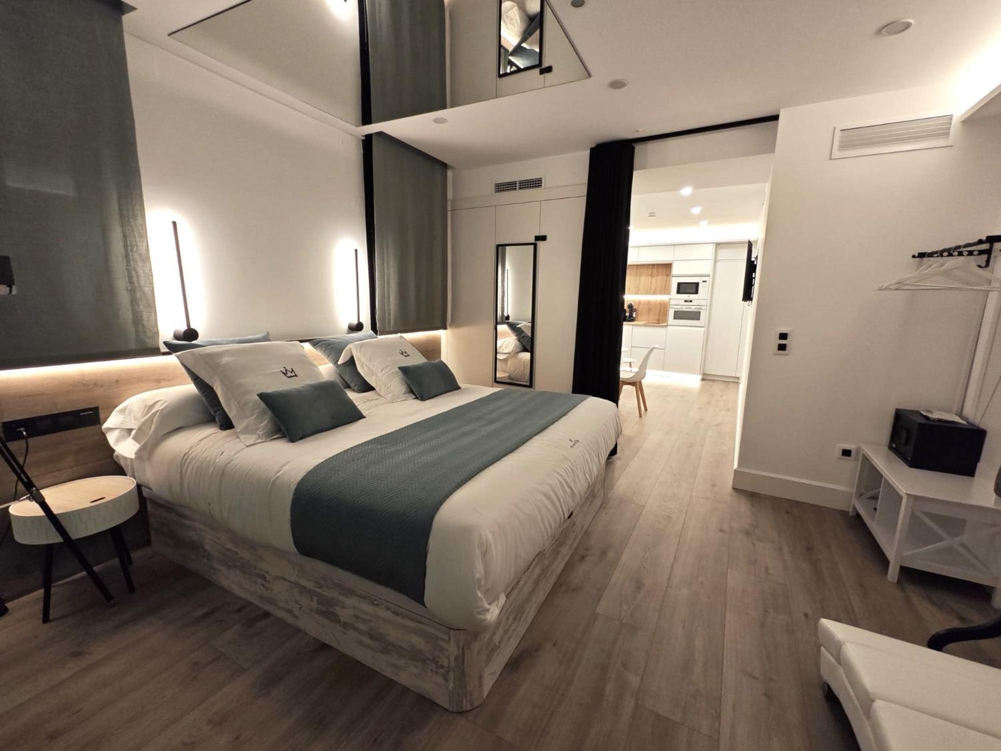 La Parada Del Rey - Luxury Suites Plasencia Luaran gambar