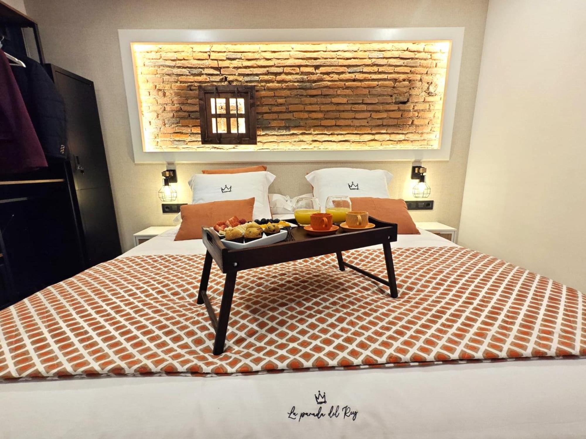 La Parada Del Rey - Luxury Suites Plasencia Luaran gambar